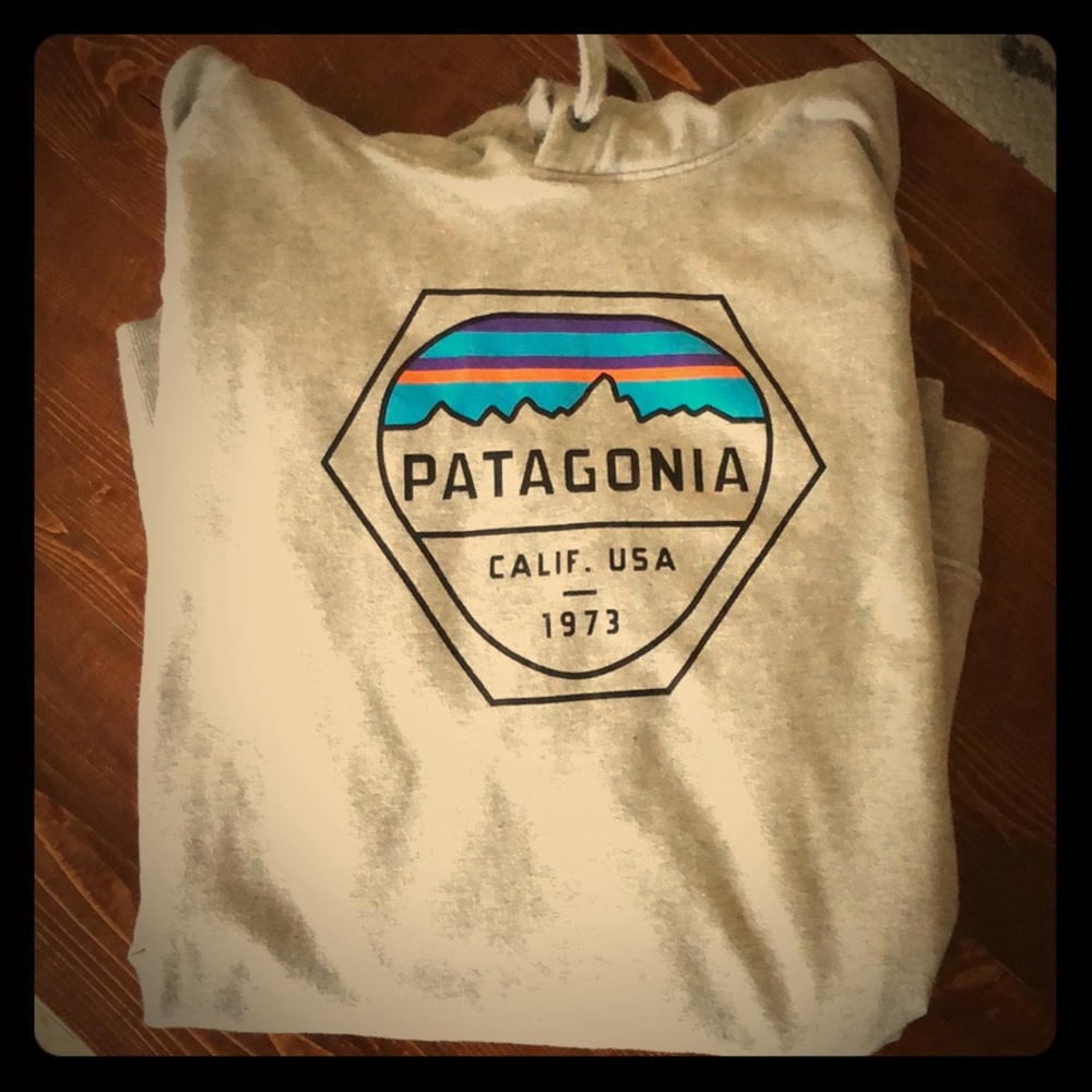 Patagonia Hooded XL sweatshirt!